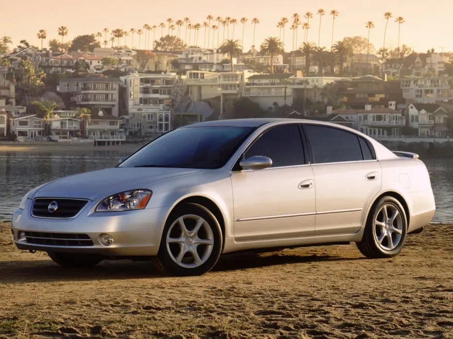 2004 Nissan Altima 2.5 S photo 1