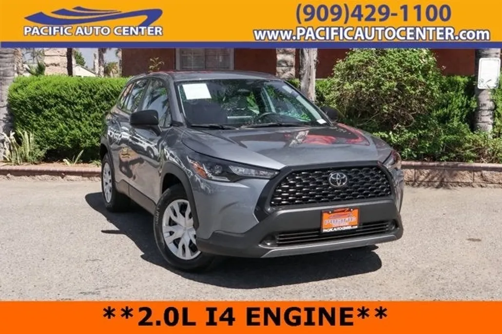 2024 Toyota Corolla Cross L photo 1
