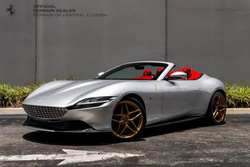 2024 Ferrari Roma Spider photo 1