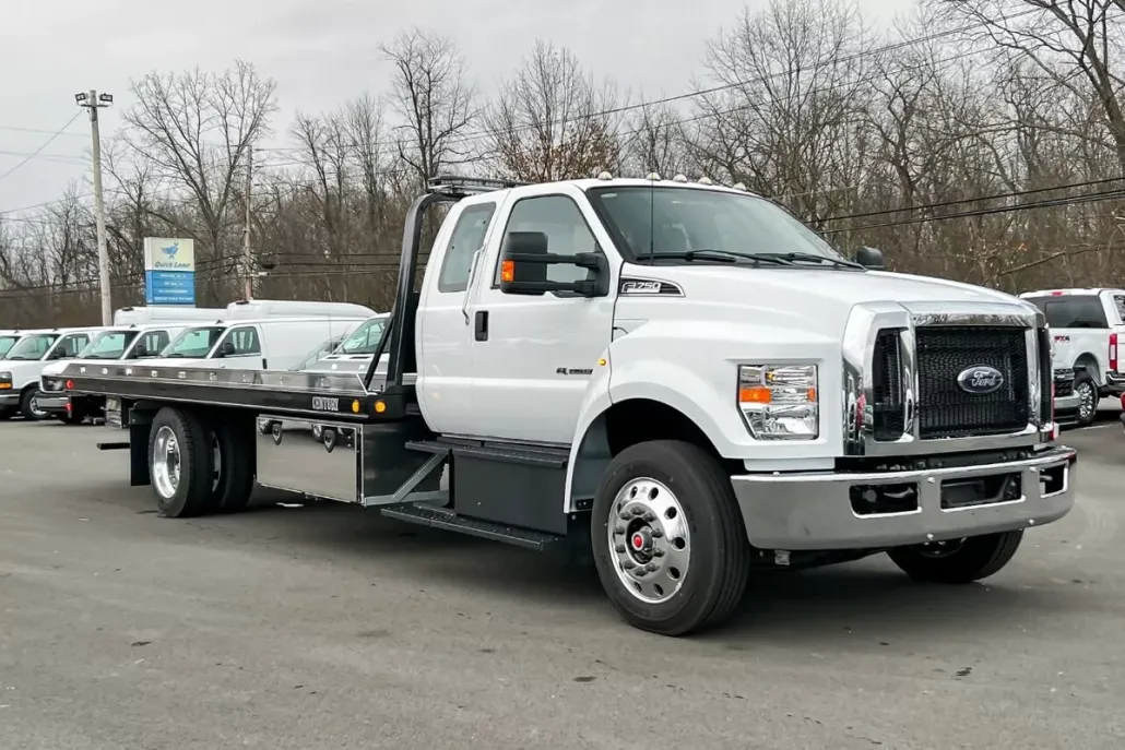 2024 Ford F-750 photo 1
