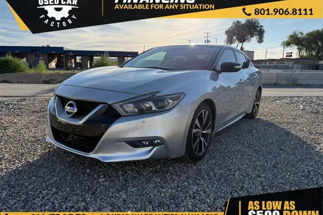 2017 Nissan Maxima SV photo 1
