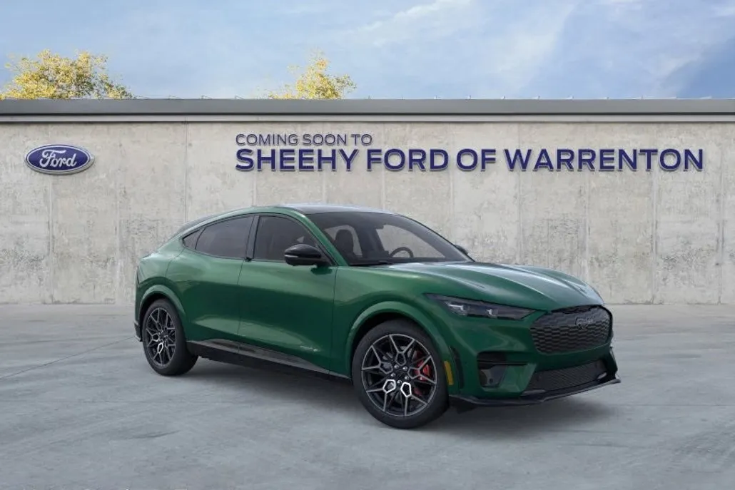2025 Ford Mustang Mach-E GT photo 1