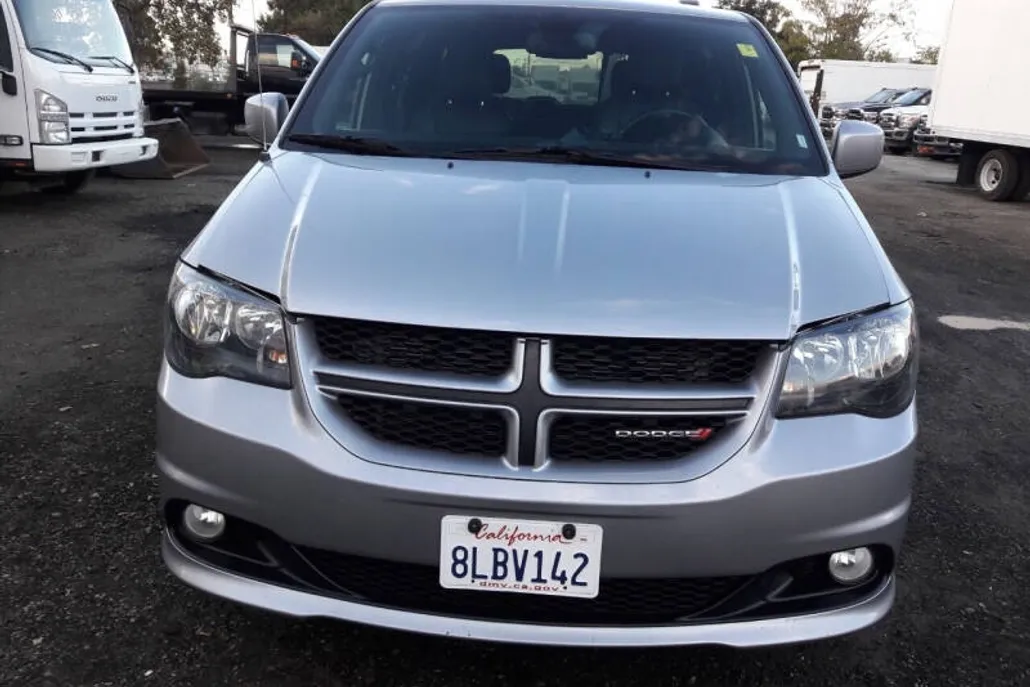 2019 Dodge Grand Caravan GT photo 1