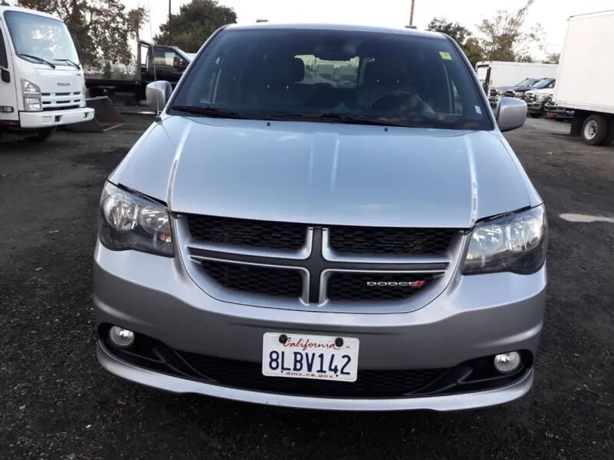 2019 Dodge Grand Caravan GT photo 1
