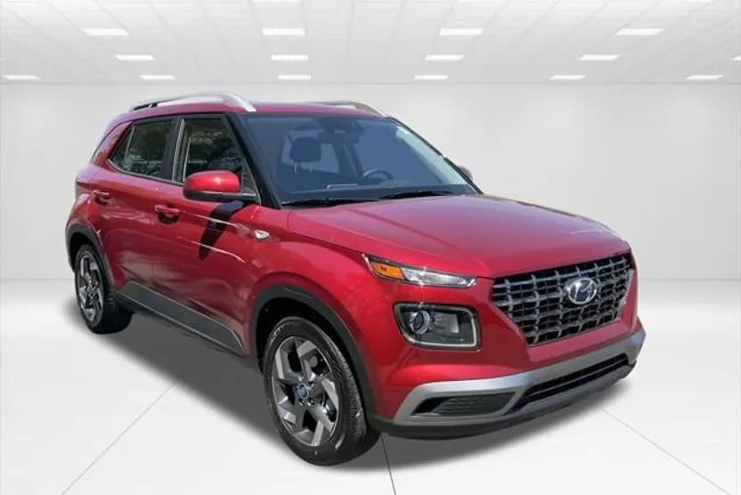 2025 Hyundai Venue SEL Limited photo 1
