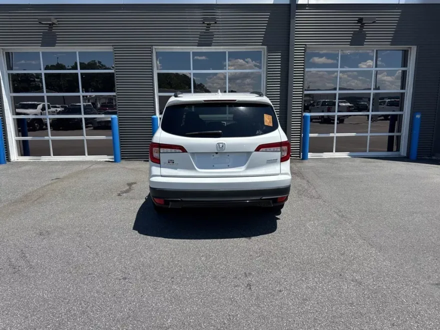 2022 Honda Pilot Special Edition photo 1
