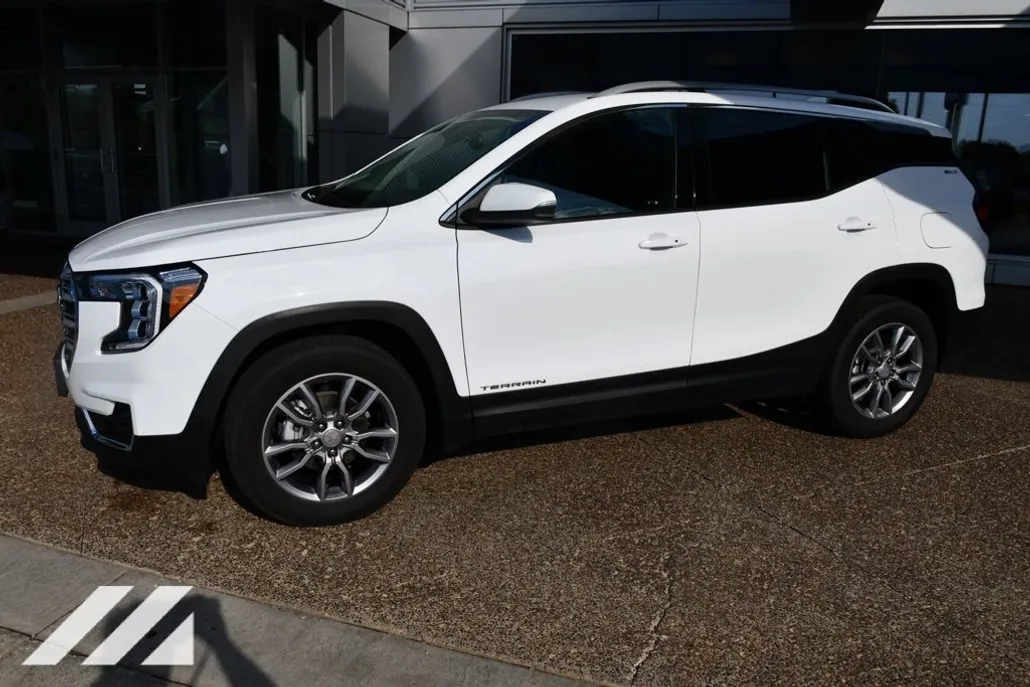 2024 Gmc Terrain SLT photo 1