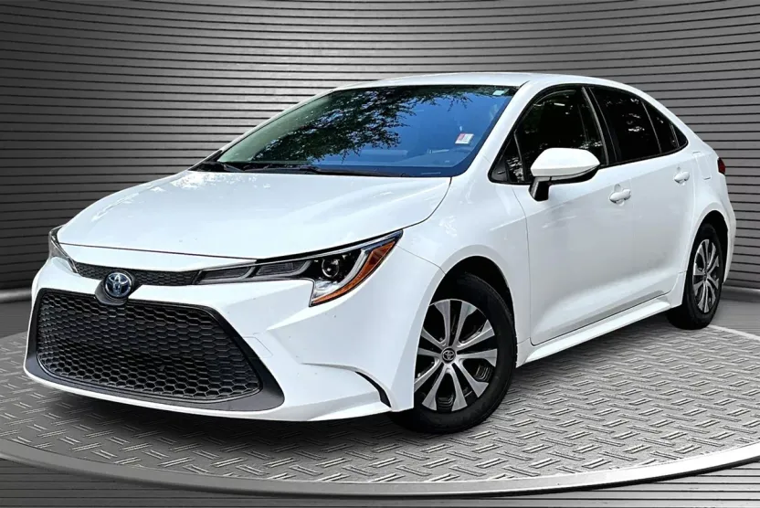 2022 Toyota Corolla Hybrid LE photo 1