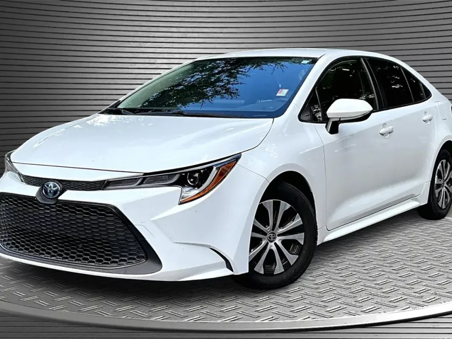 2022 Toyota Corolla Hybrid LE photo 1