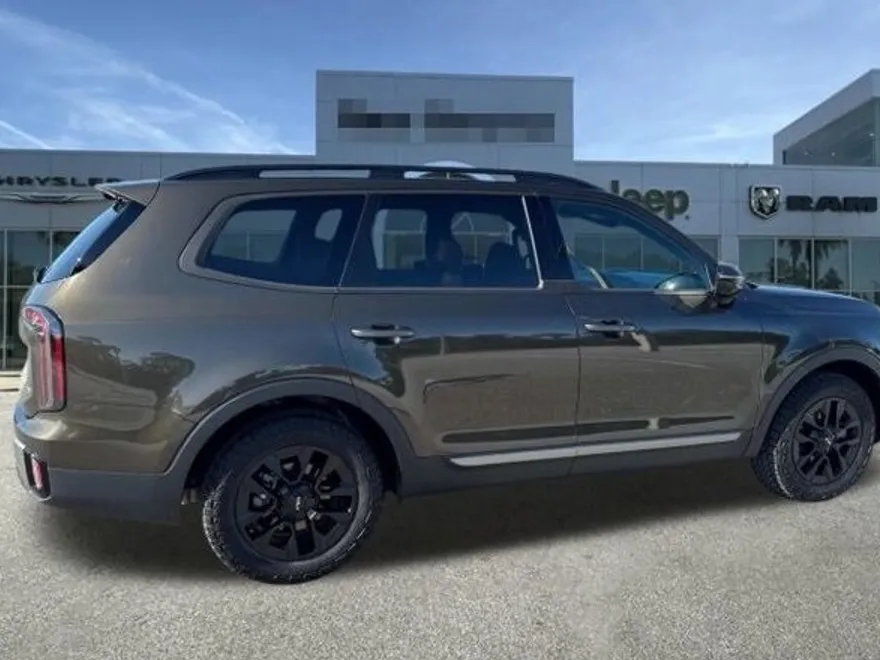 2023 Kia Telluride X-Pro photo 1