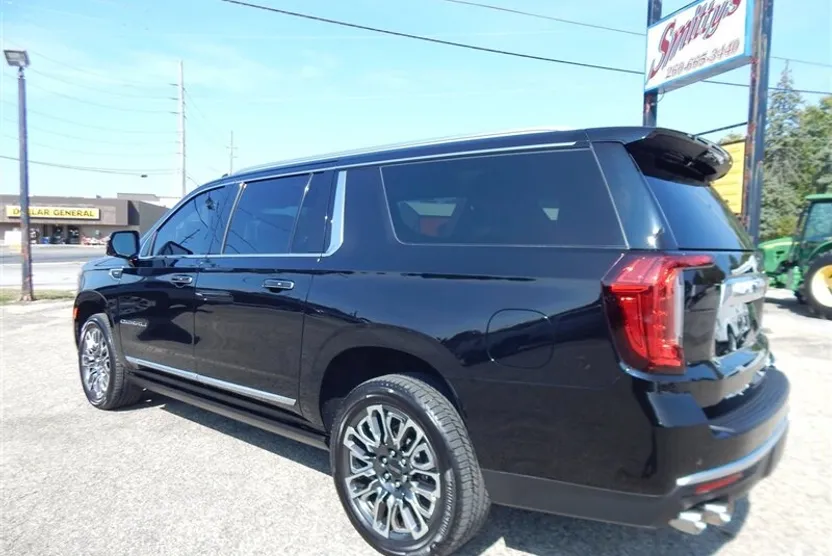 2022 Gmc Yukon XL Denali photo 1