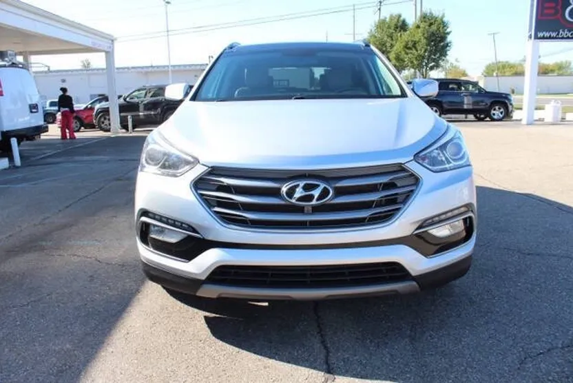 2017 Hyundai Santa Fe Sport photo 1