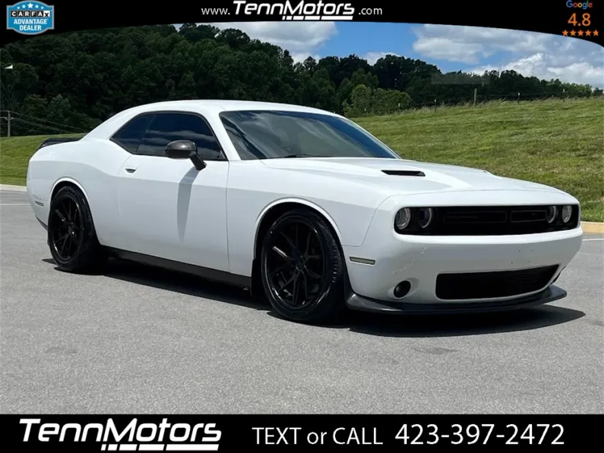 2018 Dodge Challenger R/T photo 1