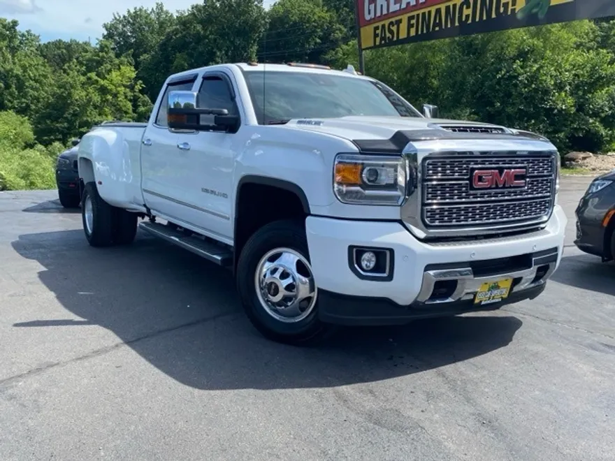 2019 Gmc Sierra 3500 Denali photo 1