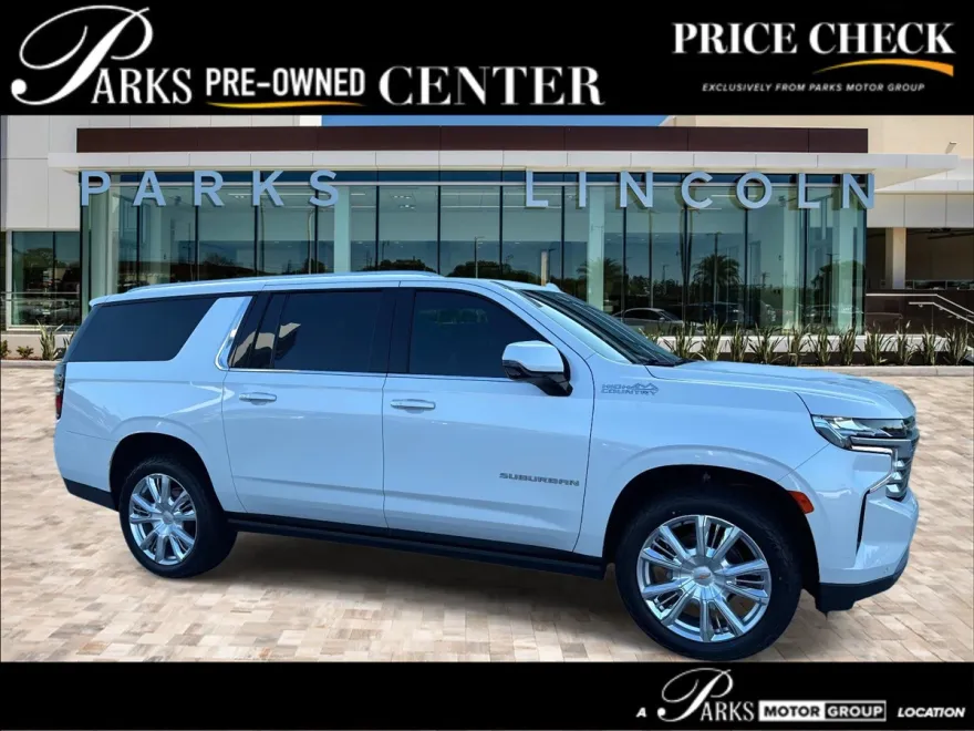 2021 Chevrolet Suburban High Country photo 1