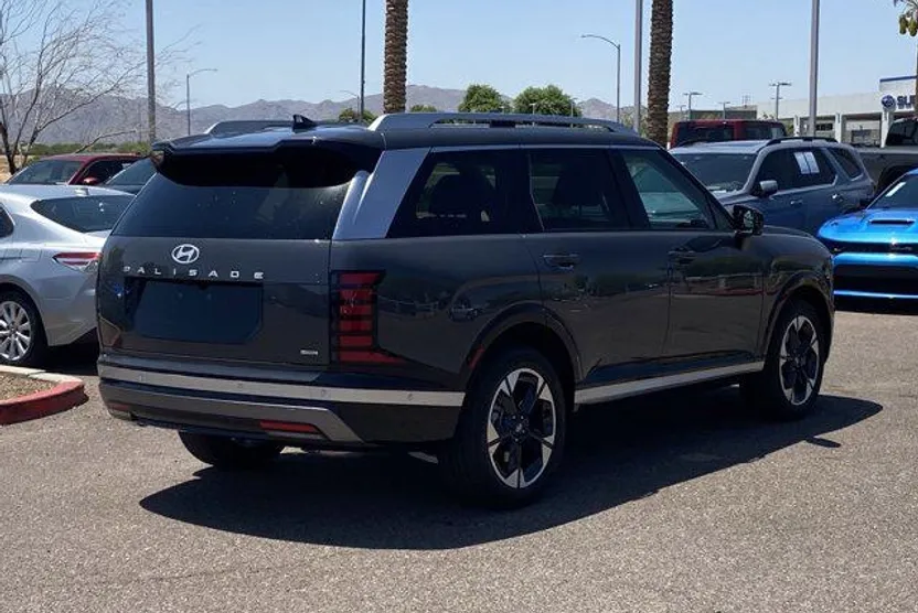 2026 Hyundai Palisade Limited photo 1