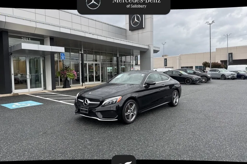 2017 Mercedes Benz C 300 photo 1