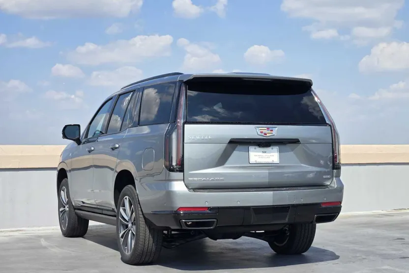 2026 Cadillac Escalade Sport photo 1