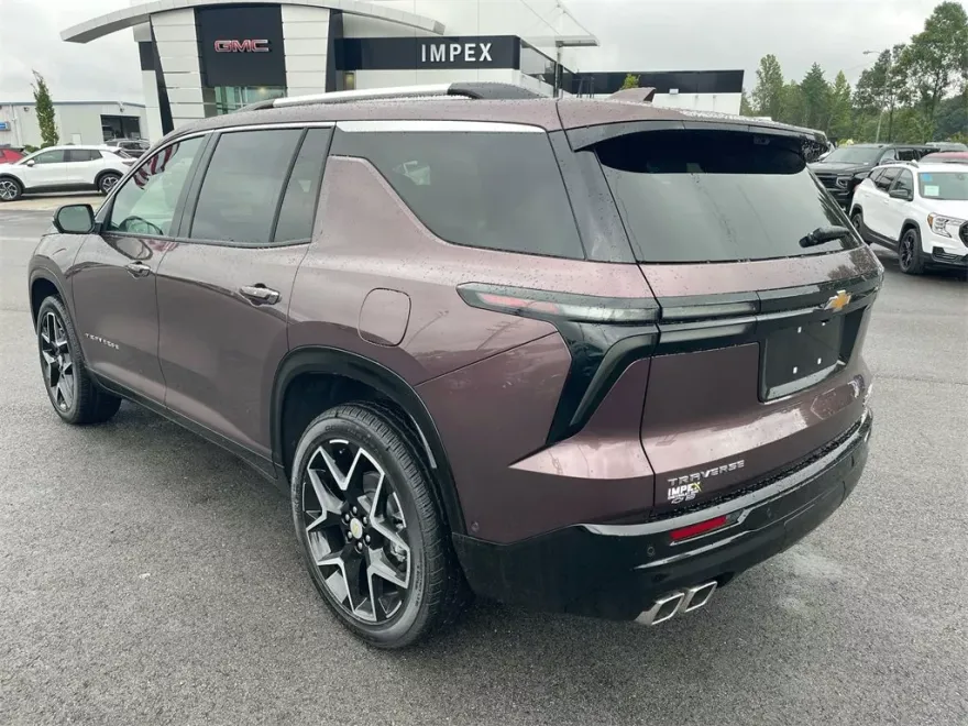 2026 Chevrolet Traverse High Country photo 1