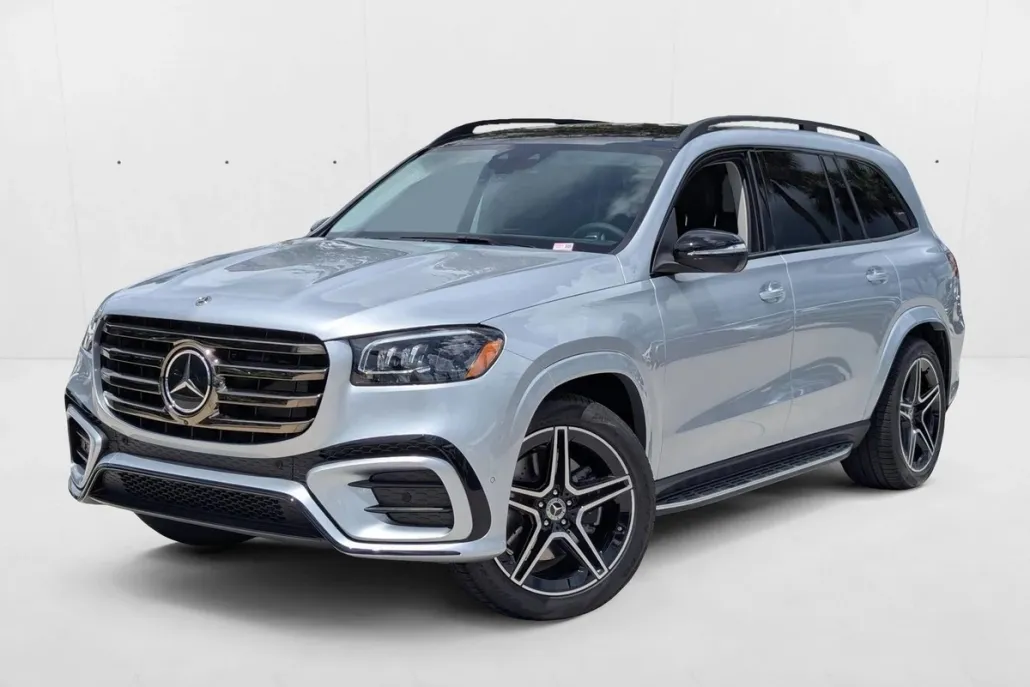 2026 Mercedes Benz GLS 450 4MATIC photo 1