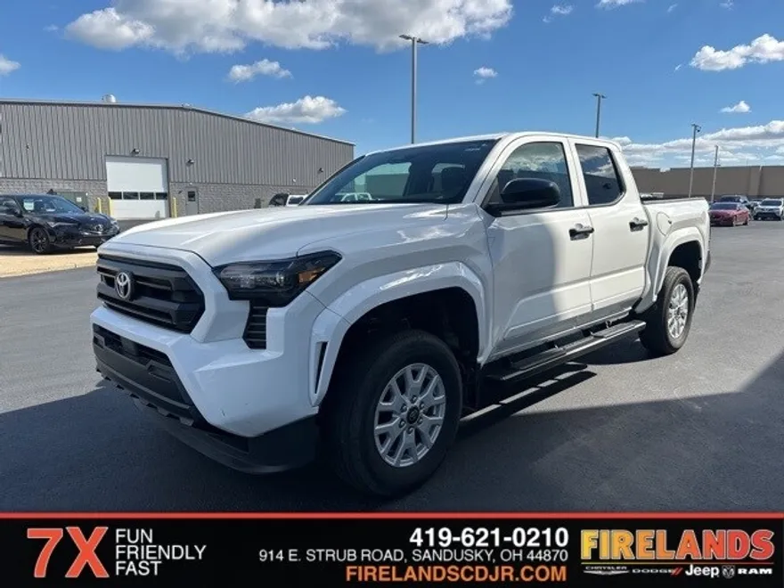 2024 Toyota Tacoma SR photo 1