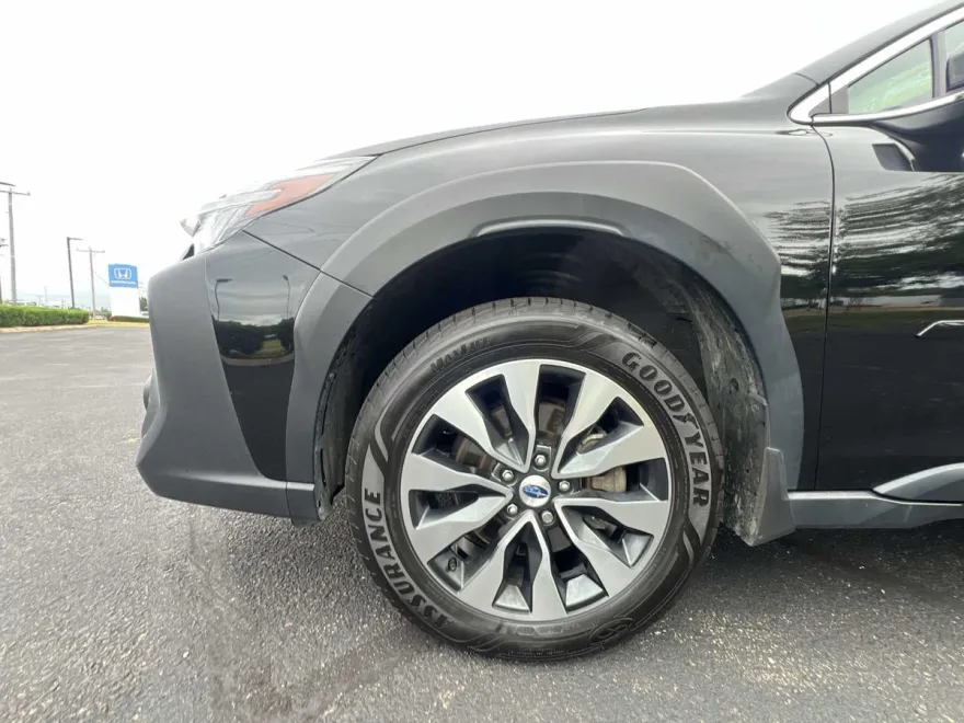 2024 Subaru Outback Limited photo 1