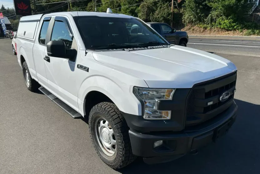 2016 Ford F-150 photo 1