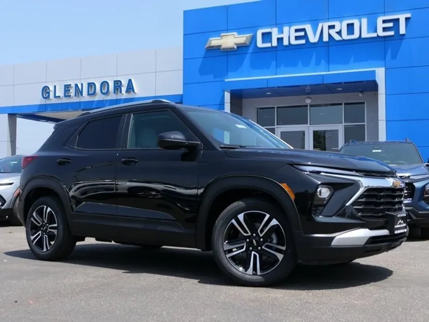 2026 Chevrolet Trailblazer LT photo 1