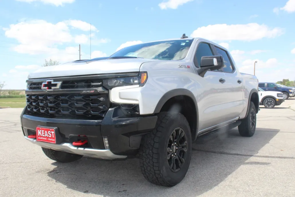 2022 Chevrolet Silverado 1500 ZR2 photo 1