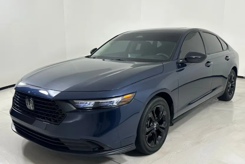 2025 Honda Accord SE photo 1