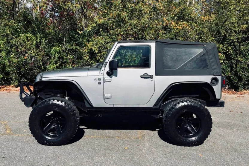 2014 Jeep Wrangler Sport photo 1