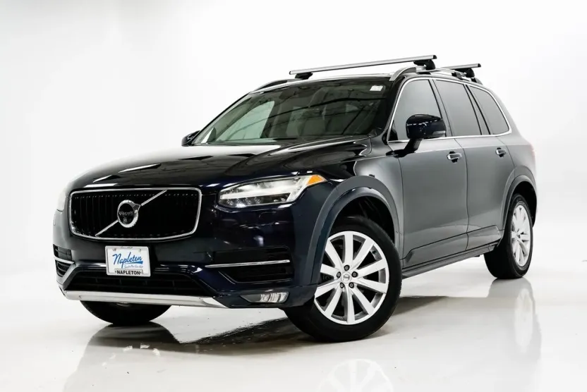 2016 Volvo XC90 T6 Momentum photo 1