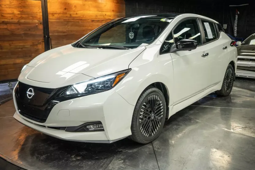 2024 Nissan Leaf SV Plus photo 1