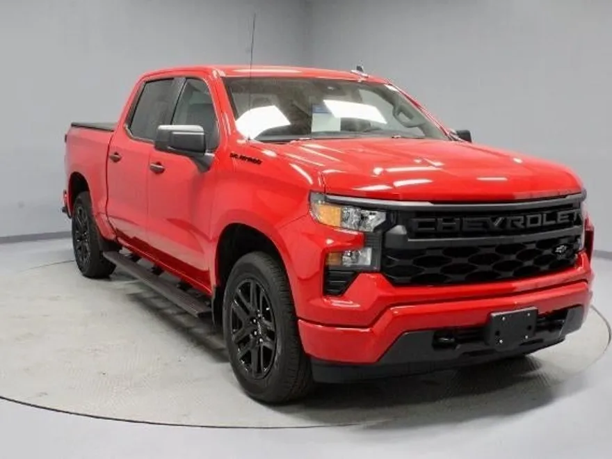 2023 Chevrolet Silverado 1500 Custom photo 1