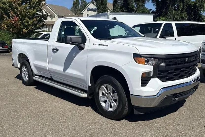 2024 Chevrolet Silverado 1500 photo 1
