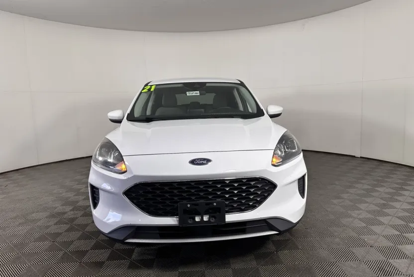 2021 Ford Escape SE photo 1