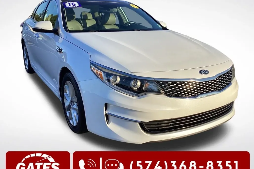 2016 Kia Optima EX photo 1