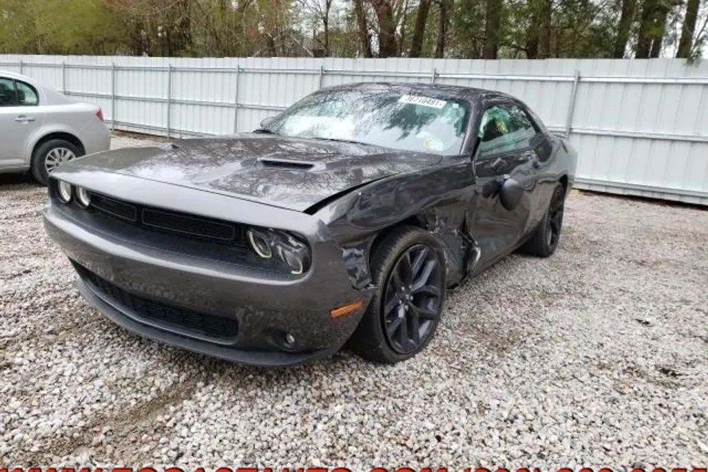 2020 Dodge Challenger SXT photo 1
