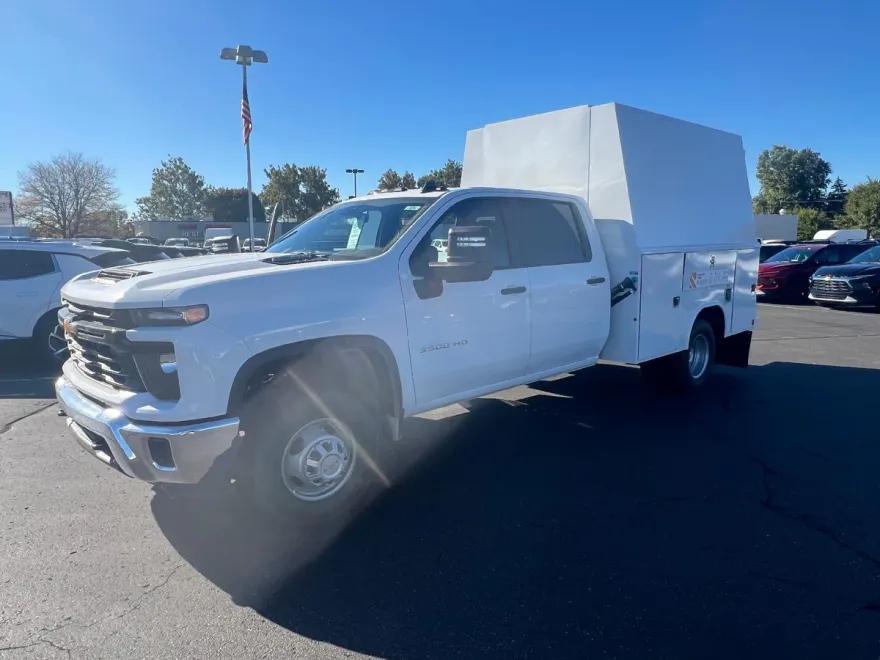 2024 Chevrolet Silverado 3500HD Work Truck photo 1