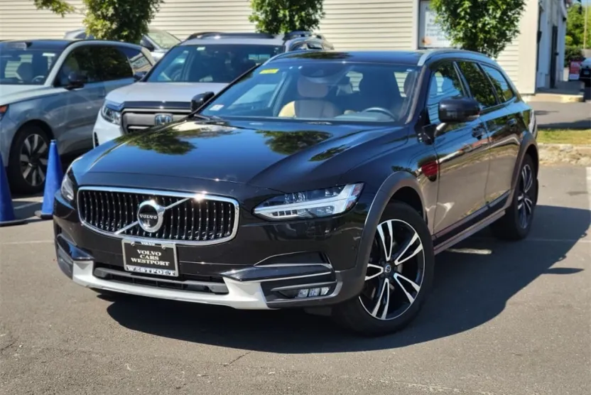 2018 Volvo V90 Cross Country T5 AWD photo 1