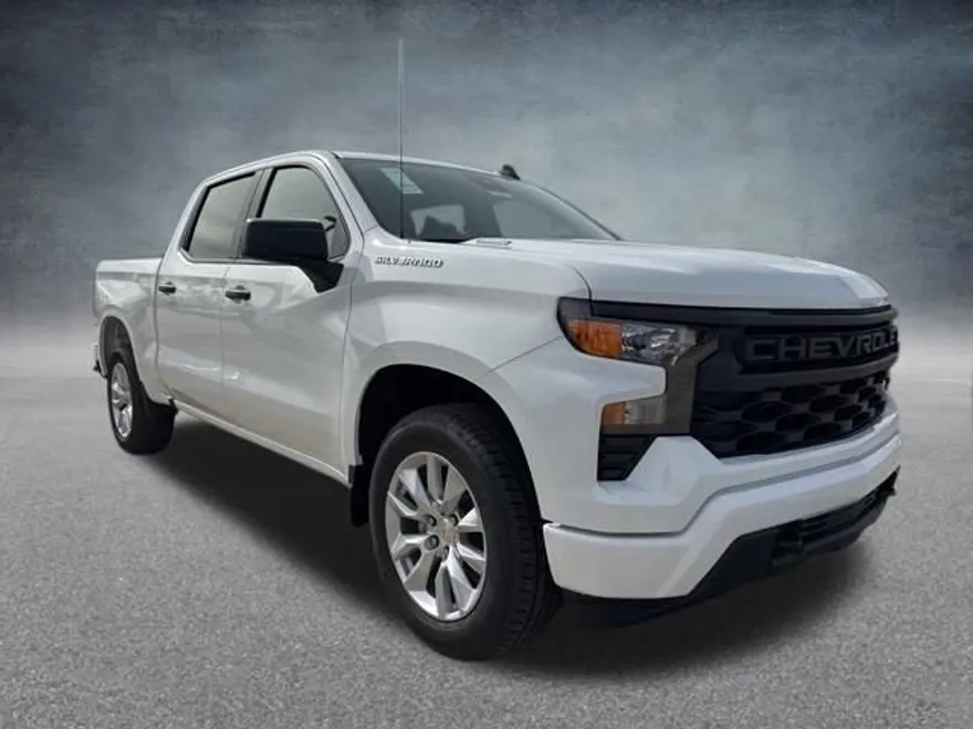 2025 Chevrolet Silverado 1500 Custom photo 1