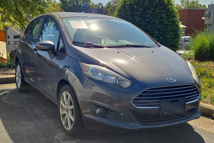 2019 Ford Fiesta SE photo 1