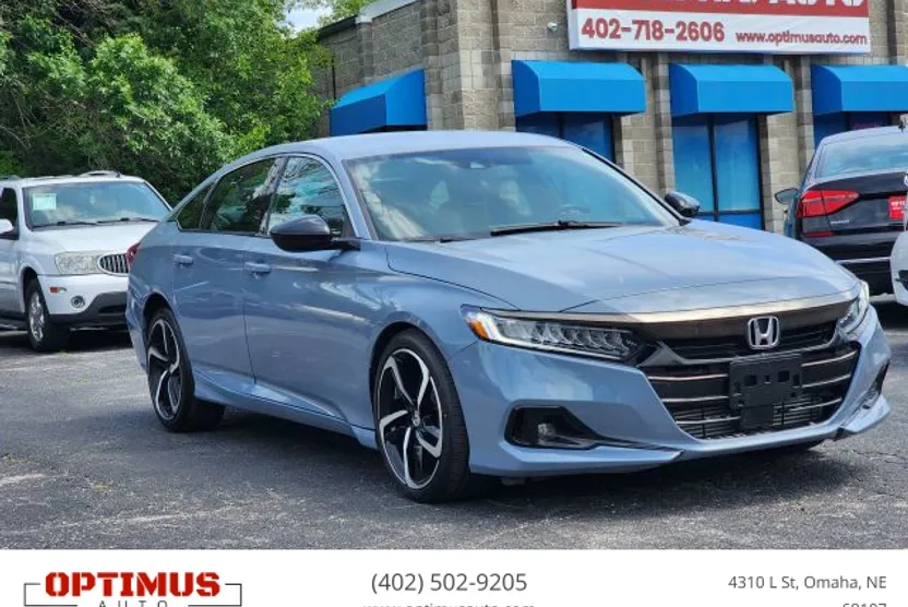 2017 Honda Accord Sport photo 1