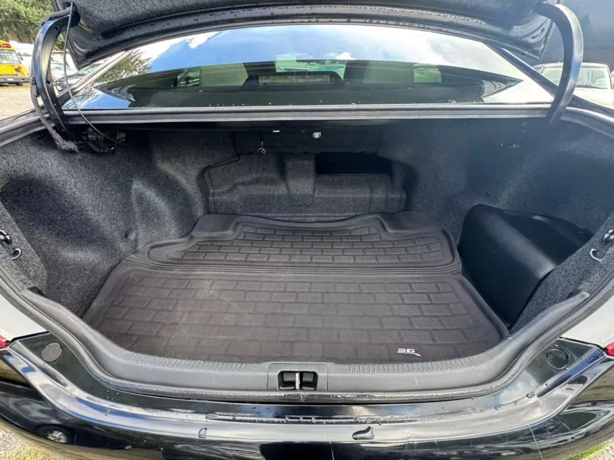 2013 Toyota Camry LE Hybrid photo 1
