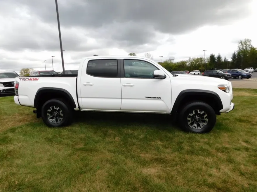 2020 Toyota Tacoma TRD Sport 4x4 photo 1