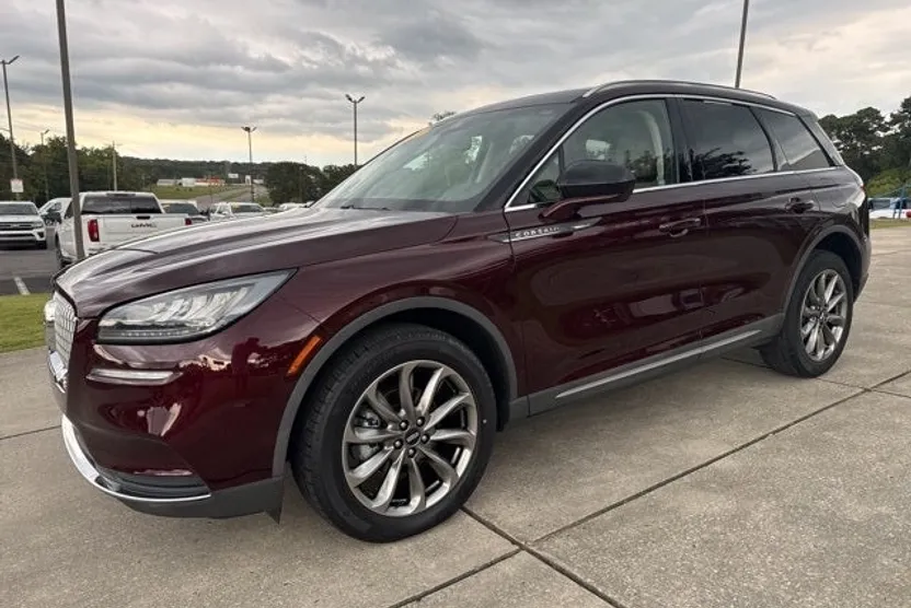 2020 Lincoln Corsair Standard photo 1