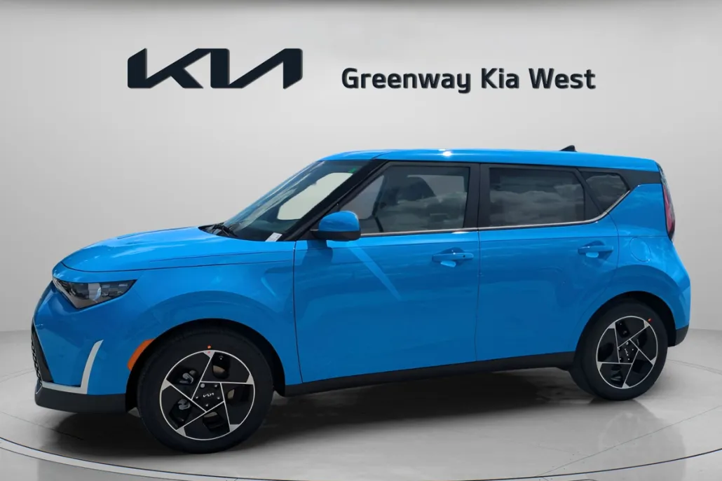 2025 Kia Soul EX photo 1