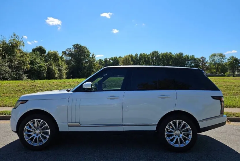 2014 Land Rover Range Rover SuperCharged photo 1