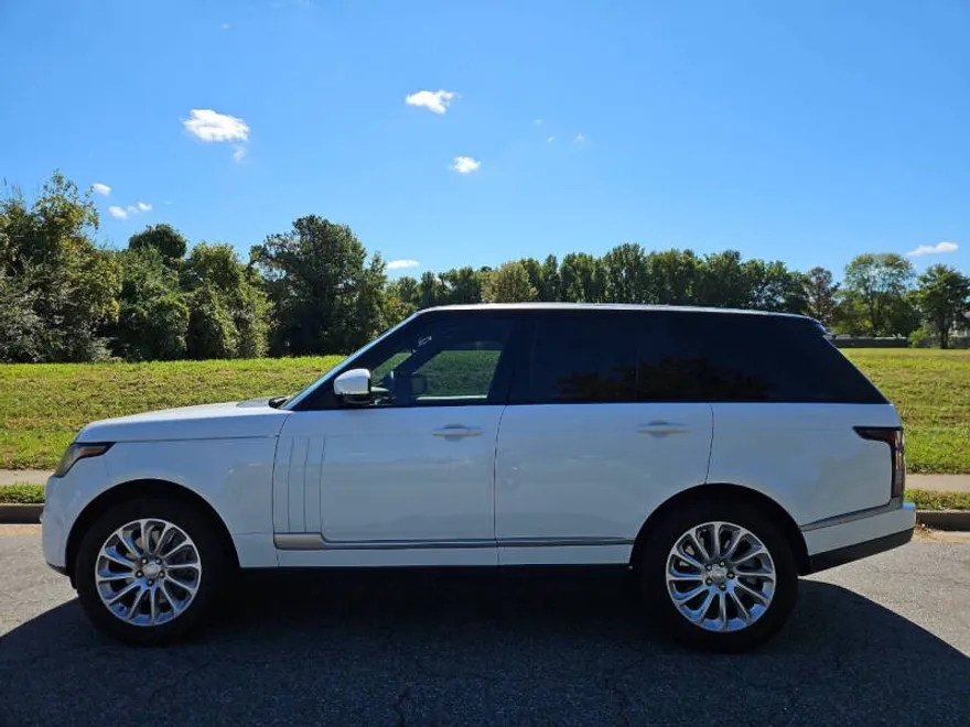 2014 Land Rover Range Rover SuperCharged photo 1