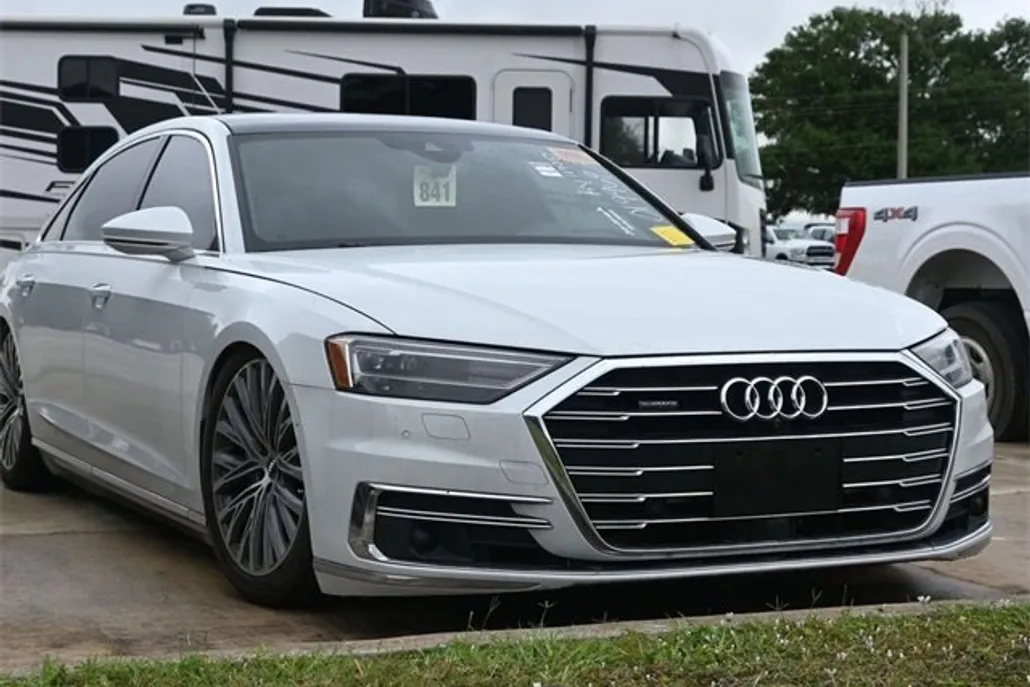 2019 Audi A8 L 55 Quattro photo 1